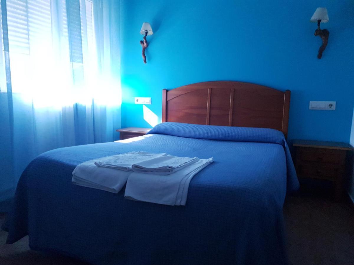 Riópar Hostal Rio Mundo מראה חיצוני תמונה