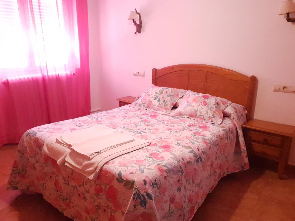 Riópar Hostal Rio Mundo מראה חיצוני תמונה